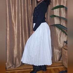 J. Crew White A-Line Pleated Skirt Sz:Xsmall